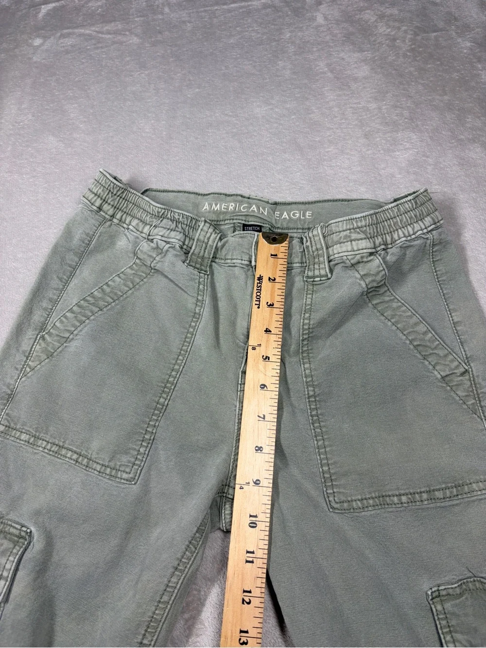 American Eagle Stretch Faded Green Straight Leg Cargo Pants Size 6 - Picture 7 of 17